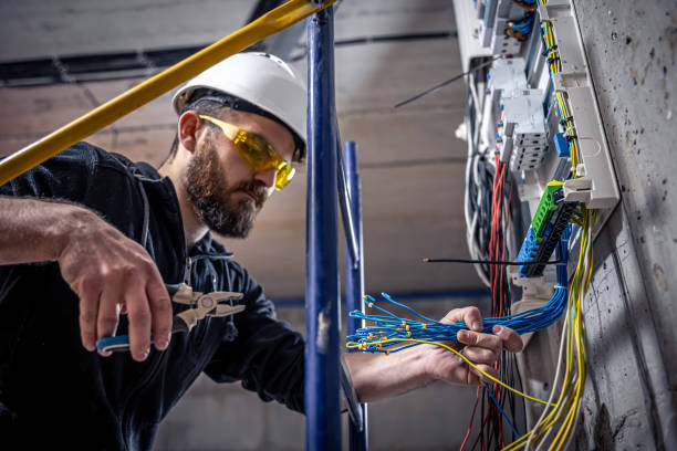 Best Affordable Emergency Electrician  in Clyde, OH